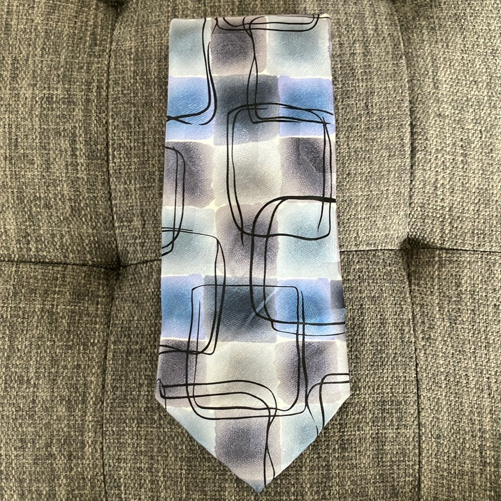 3/$18 Vintage J. Garcia Blue and Gray abstract Geometric Silk Tie